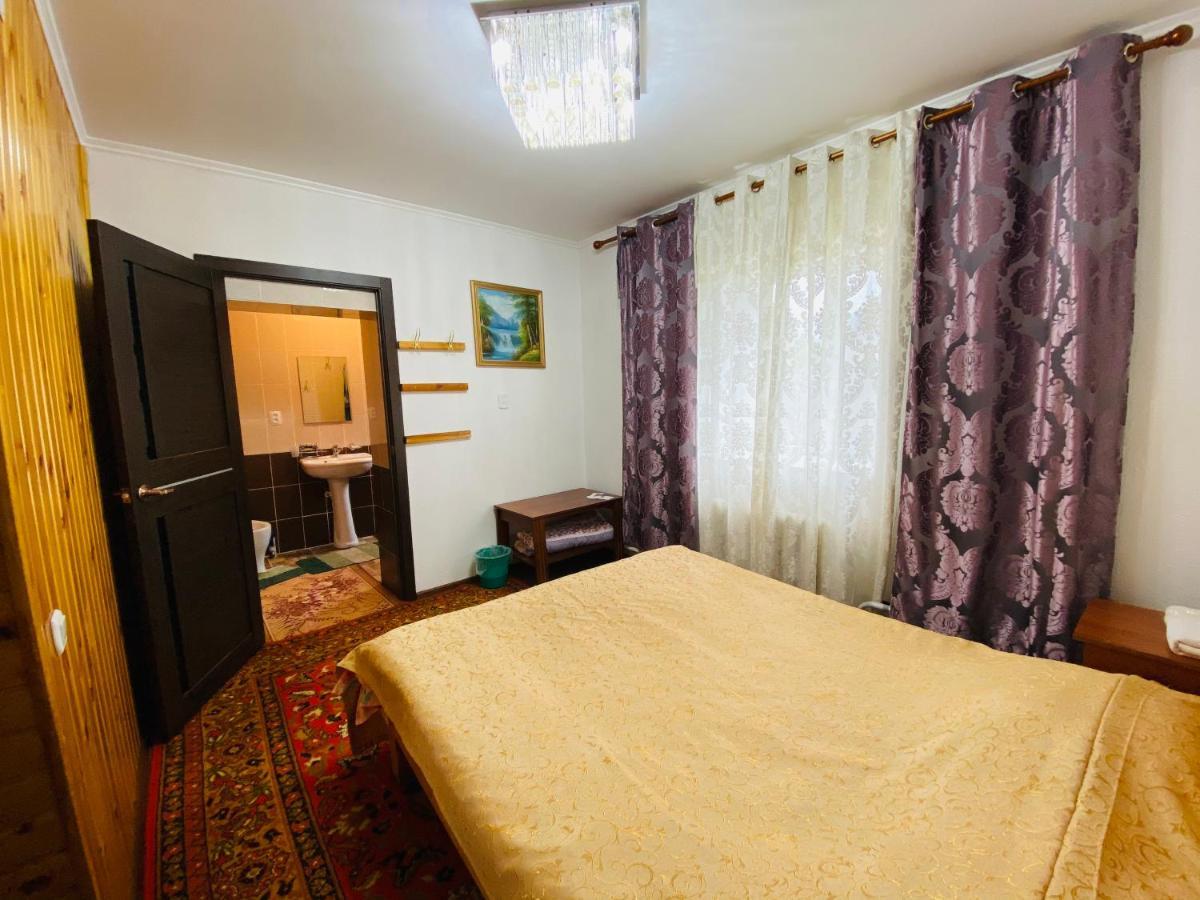 Guest House Kagan Toktogul Εξωτερικό φωτογραφία