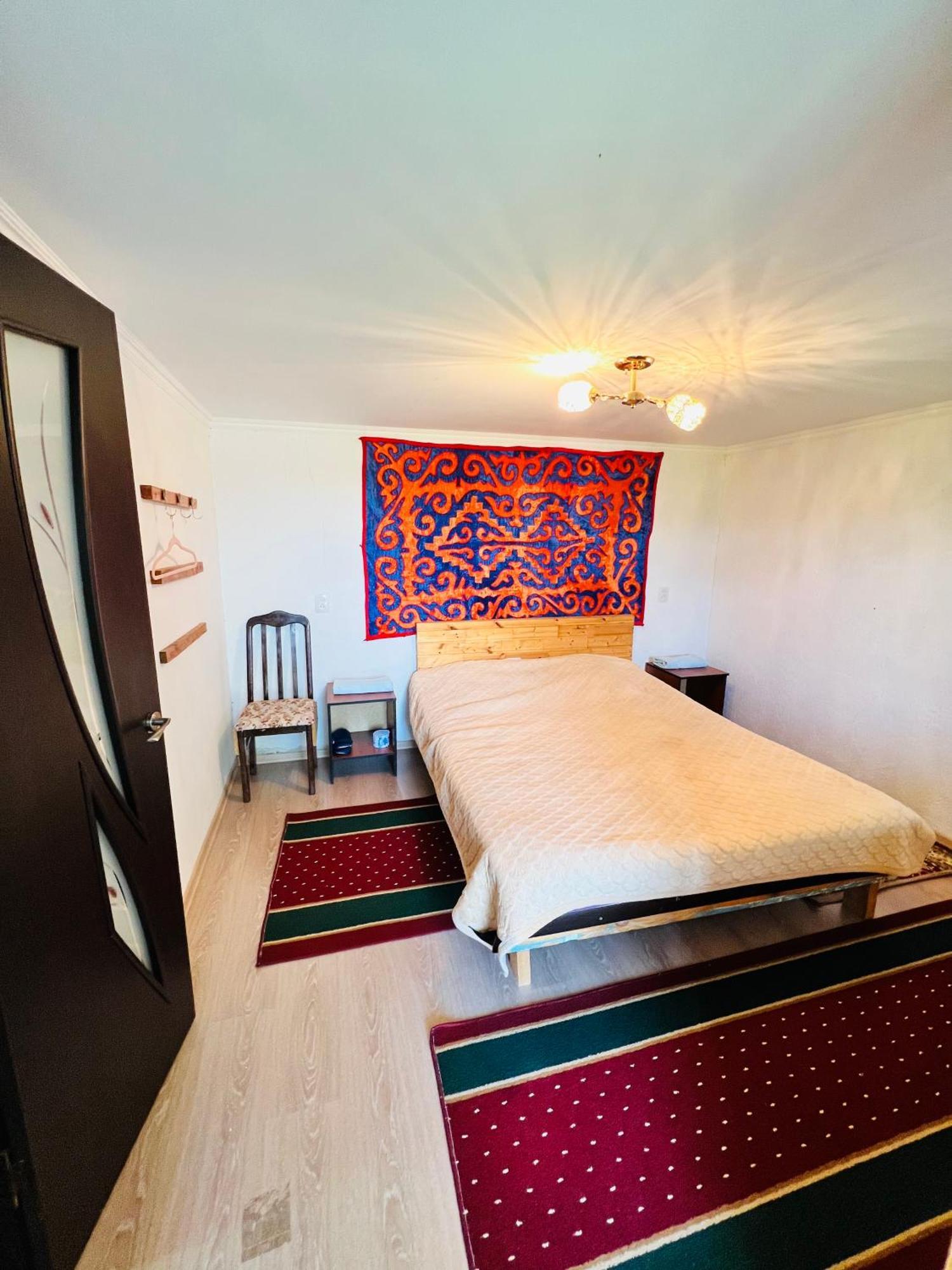 Guest House Kagan Toktogul Εξωτερικό φωτογραφία