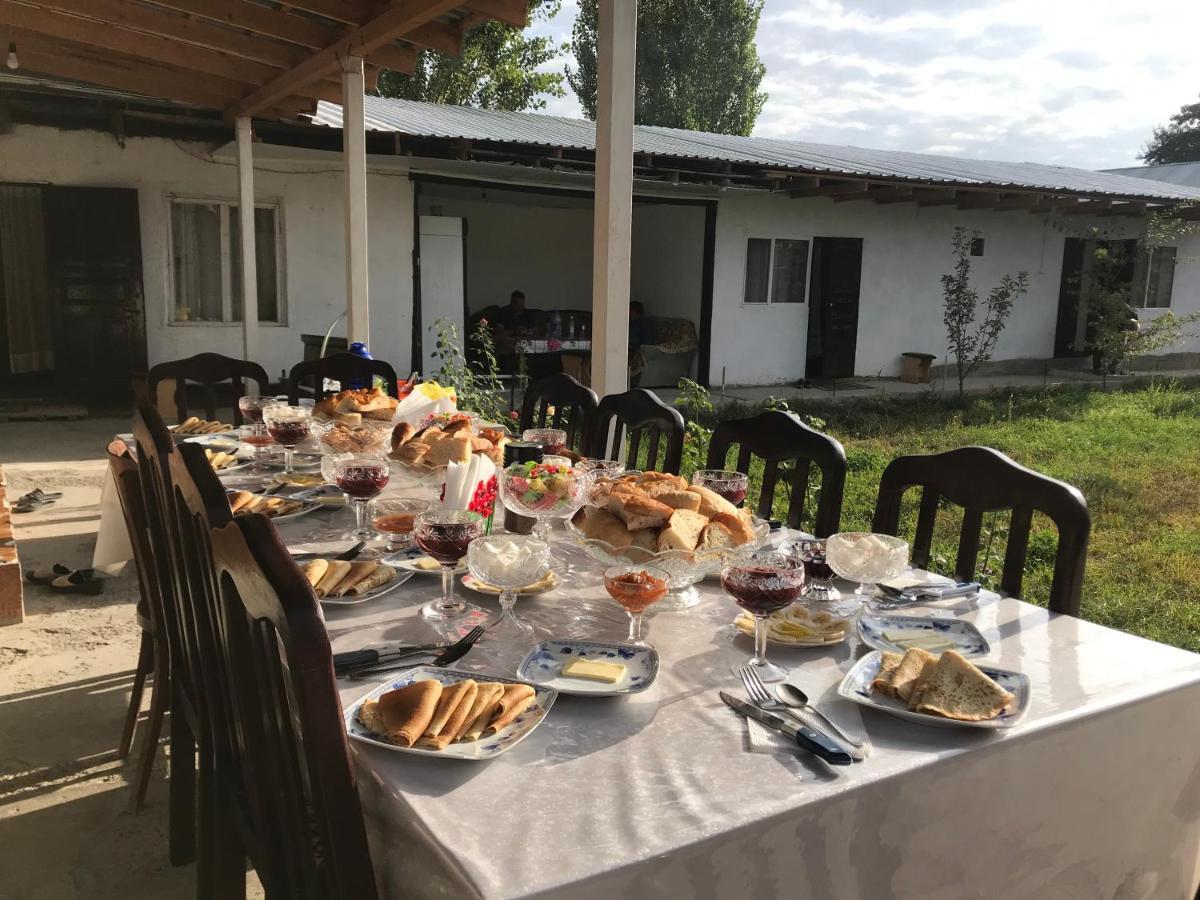 Guest House Kagan Toktogul Εξωτερικό φωτογραφία